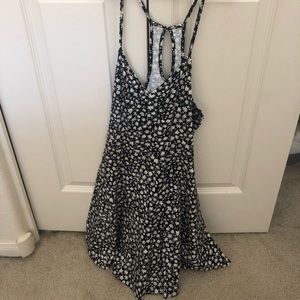 daisy dress